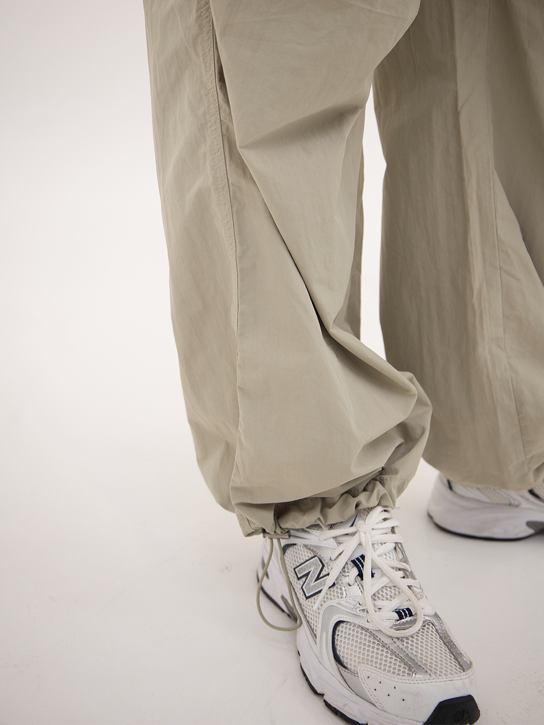 asuni Workwear Wide-Leg Cargo Pants (Khaki)