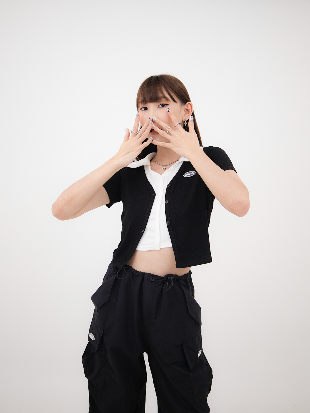 asuni Contrasting Collar Shirt In black