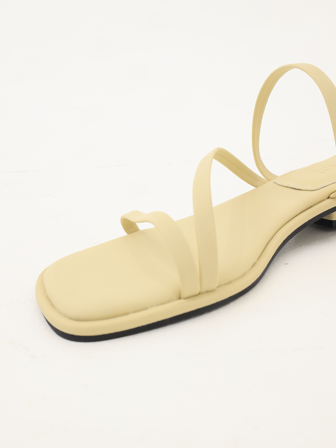 ASUNI Square Toe Candy Flip Flops in Yellow