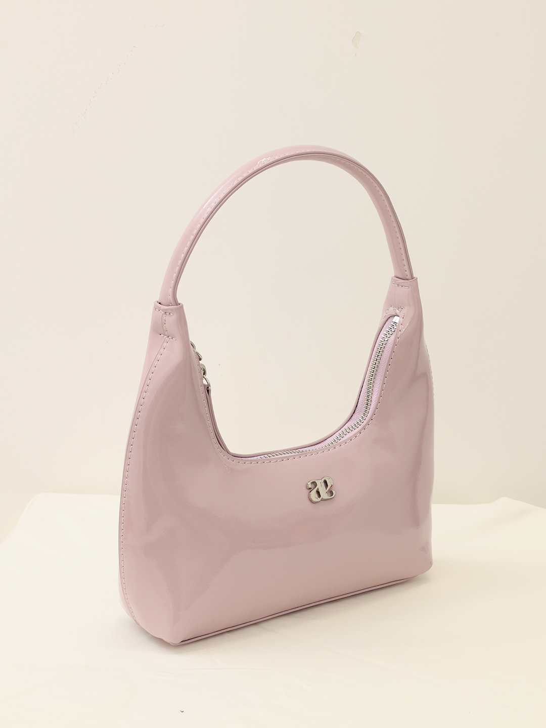 ASUNI double a Amber Shoulder Bag in Purple