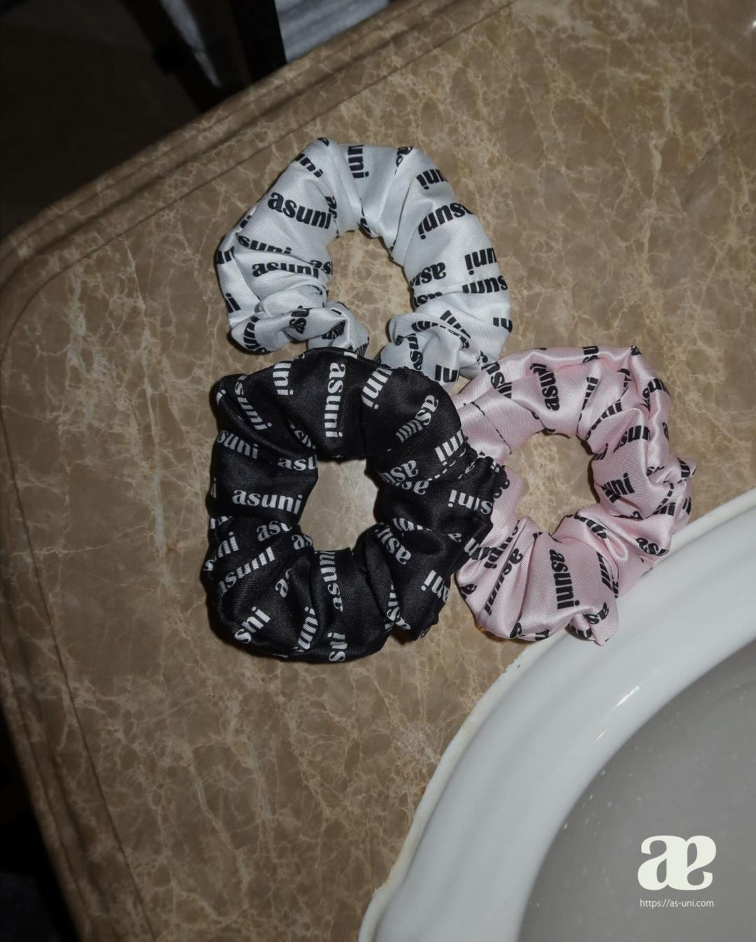 ASUNI Hair Scrunchie In Pink