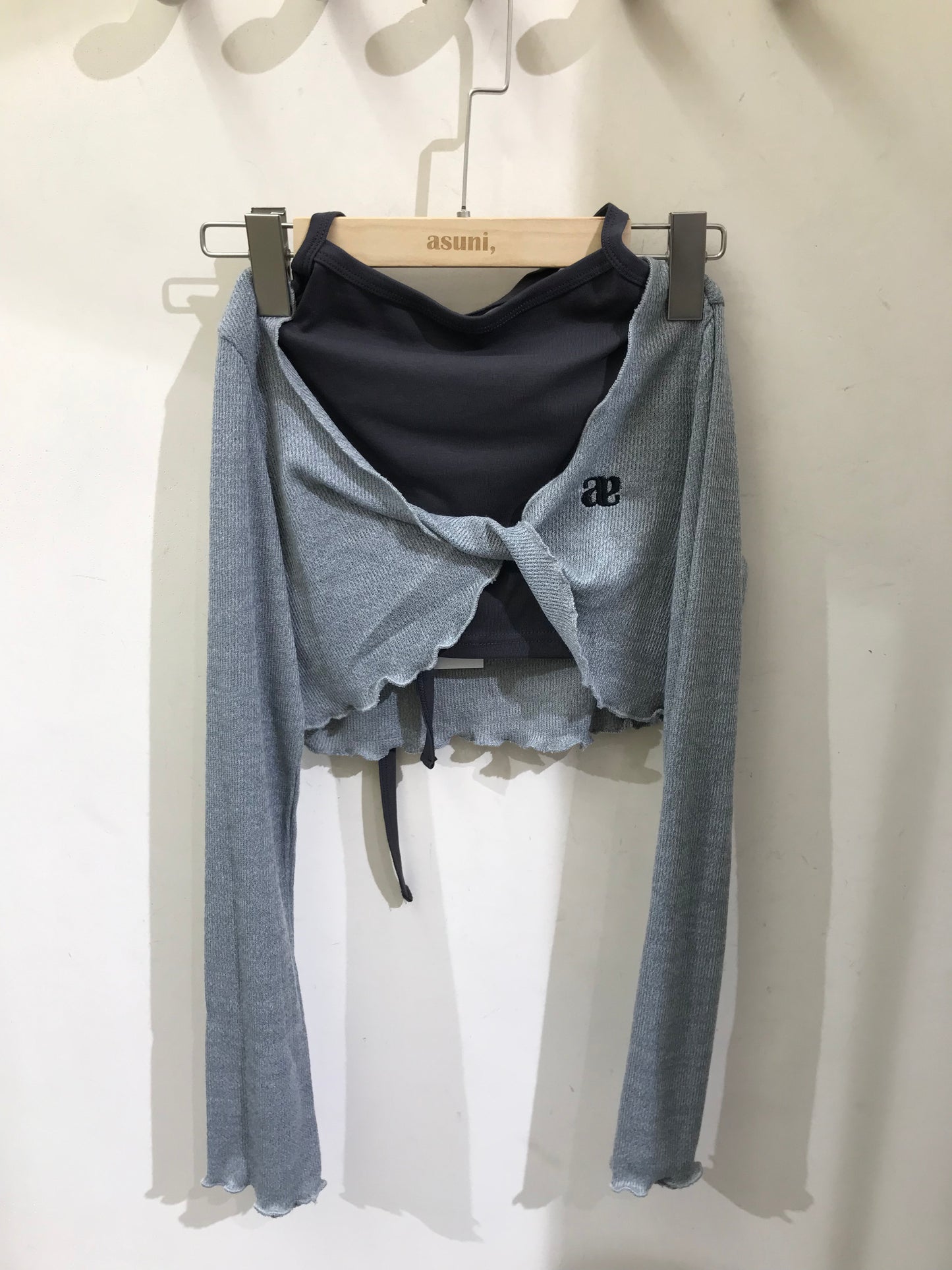 Double A logo tank with v-neck crop coat in grey