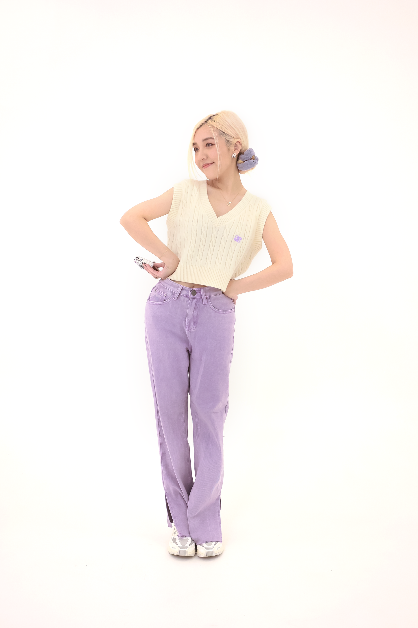 Cropped Gilet Sweater In Ivory x Purple